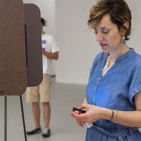 Reading Room/04__Eva Frapiccini