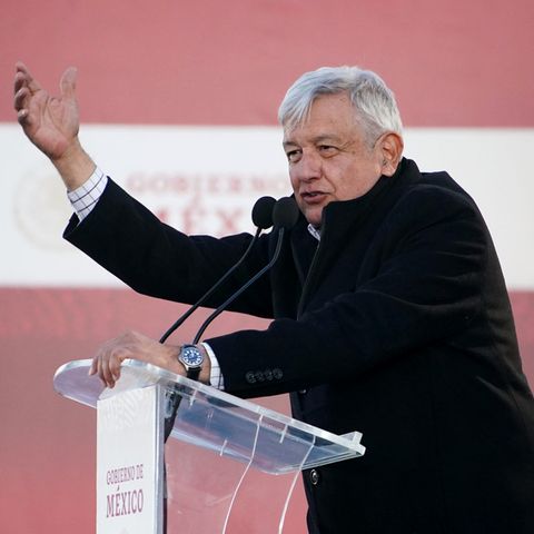 Asegura López Obrador que habrá democracia sindical