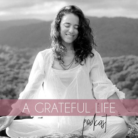 Rachel Zinman - On Yoga, Diabetes, Gratitude and Practicing Yoga in Your PJs