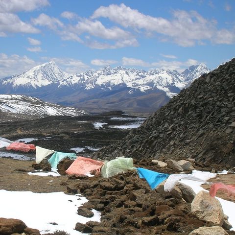 Cina - Chiodi da roccia on demand in Sichuan | Trekking nel Mondo #10