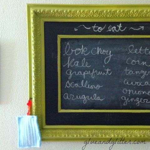 Green Divas DIY: Kitchen Chalkboard