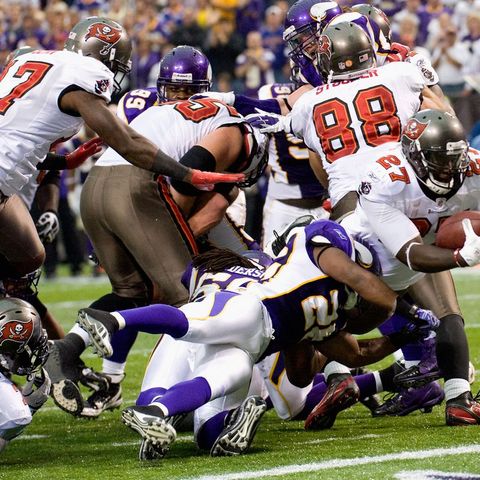 Purple People Eaters: Vikings vs Tampa Bay Preview! Will Vikings Make Playoffs?
