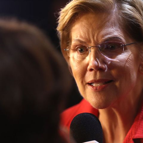 Elizabeth Warren Dodges Middle Class Tax Cuts Again