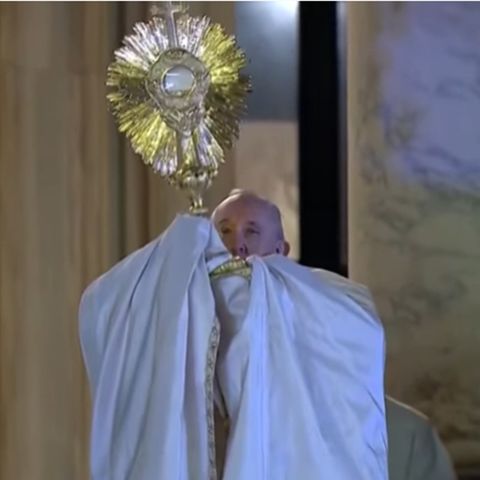Papa da bendición al mundo por pandemia de coronavirus