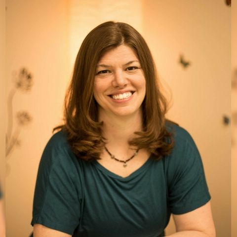 E144: Bringing Massage to Nursing and Memory Care Facilities (with Stacey Schultz)