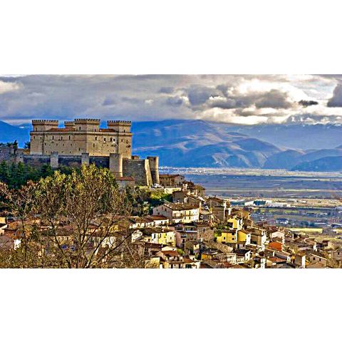 Castello Piccolomini di Celano (Abruzzo)