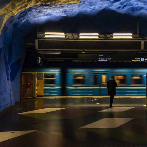 The curiosity and history from Paris subway