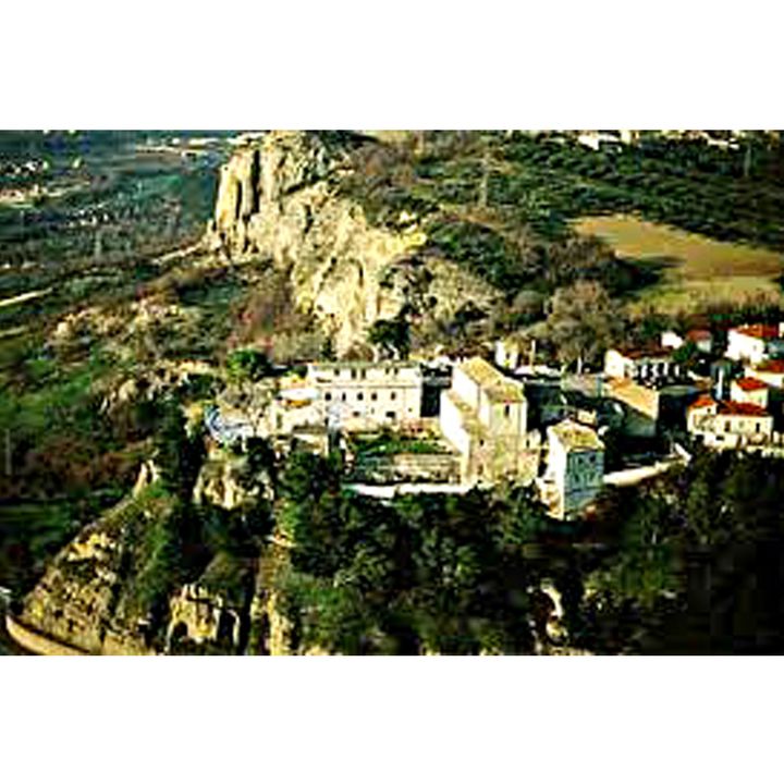 Turrivalignani e i calanchi naturali della rupe (Abruzzo)