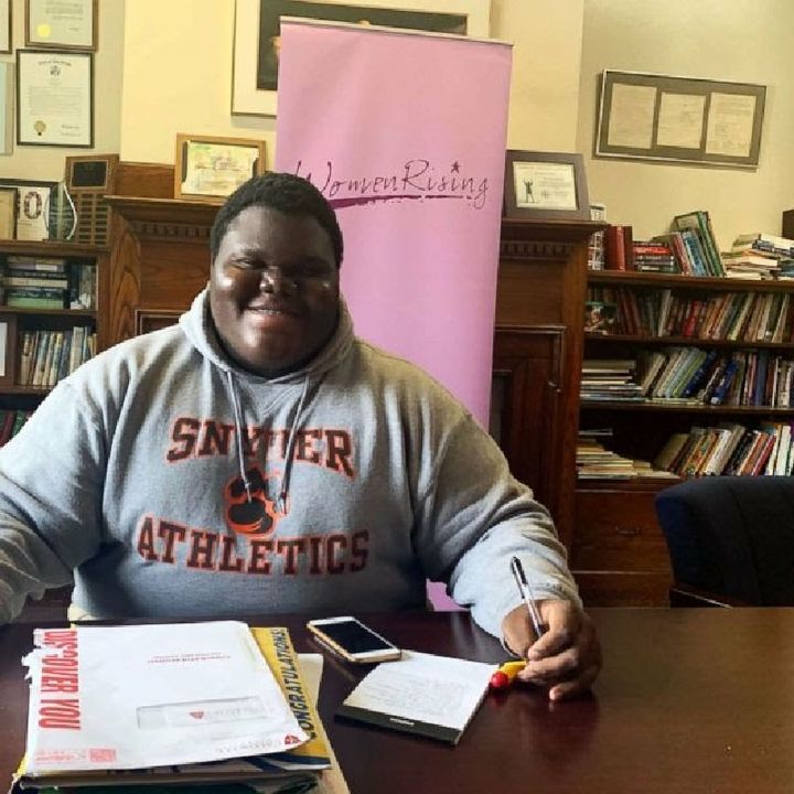 Teen Receives 17 College Acceptance Letters. Pay Attention Lori Loughlin And Felicity Huffman