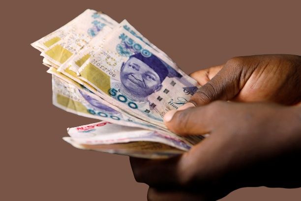 NIGERIA: Supreme Court orders old N200, N500, N1,000 notes to remain legal tender till Dec 31