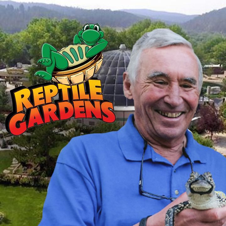 EPISODE #18:  THE WORLD'S LARGEST REPTILE ZOO!  with Johnny Brocklesby