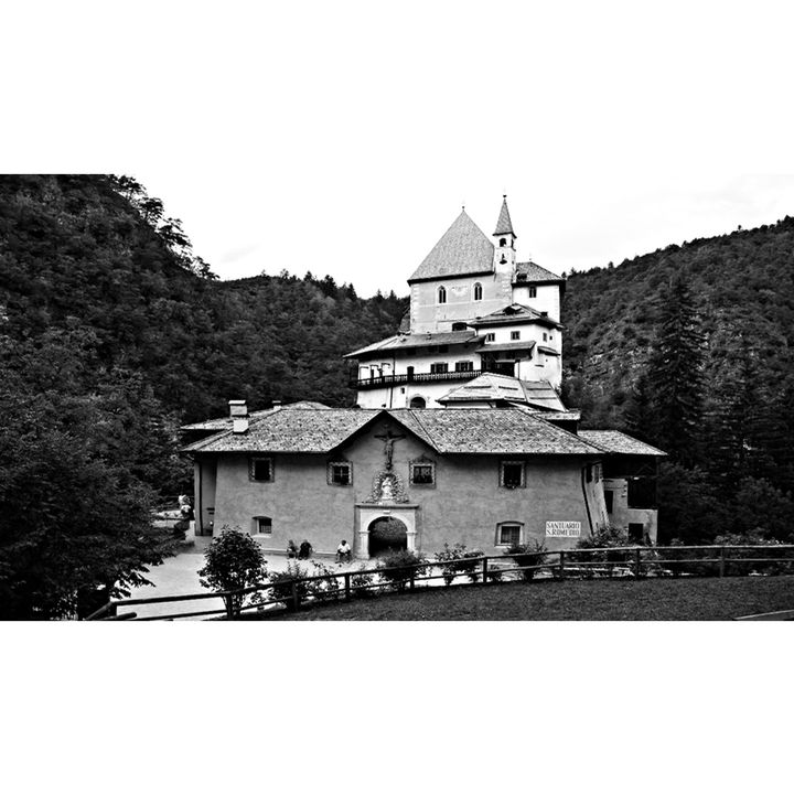 Santuario di San Romedio (Trentino Alto Adige)