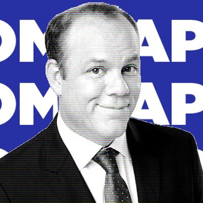 Tom Papa: Superstar comic talks about NPR's "Live From Here", his new book, comedy and more!
