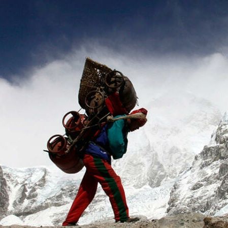 Cómo aplicar la metáfora del ‘sherpa’ para alcanzar la cima en tu negocio