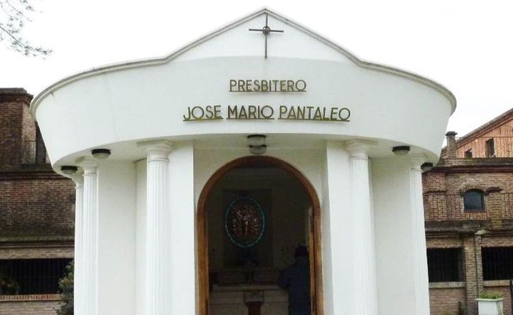 El Padre Mario Pantaleo