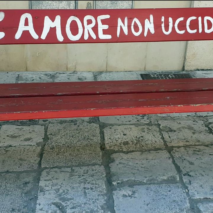Una vendetta contro le donne, i Carabinieri: 'Denunciate, possiamo aiutarvi'