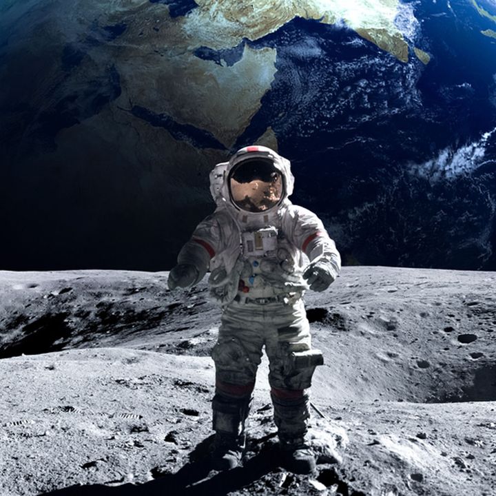 107.1. Los astronautas que vuelven a la luna, filtraciones del pentágono sobre el fenómeno Ovni, la moda de los monolitos...