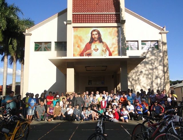 Passeio ciclístico familiar da Igreja Matriz de Jussara PR