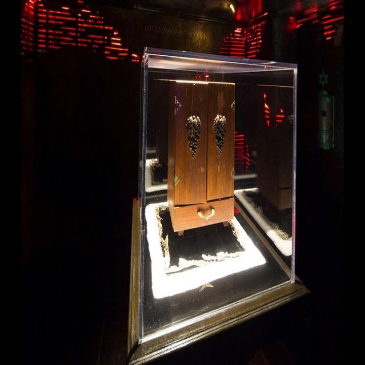 The Dybbuk box - Haunted DEMONIC box from hell? part 3.