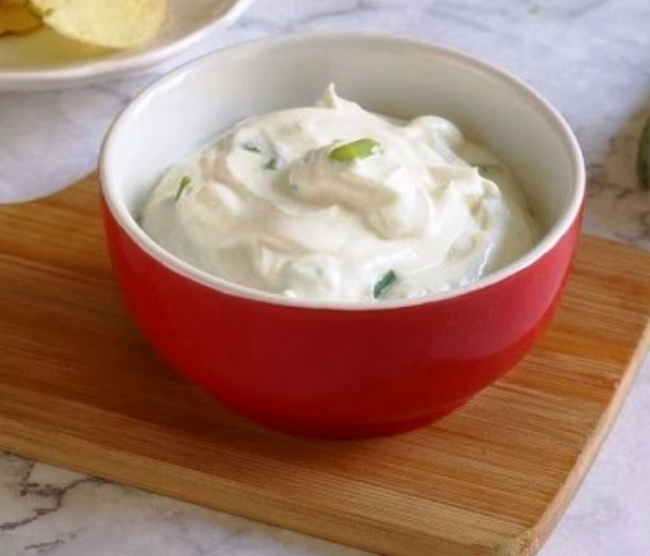 Salsa Yogurt per il Cruditè: ecco una gustosa alternativa ai classici condimenti