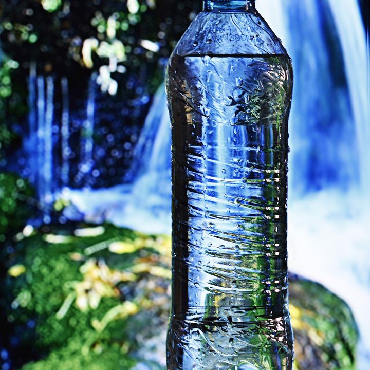 La goccia del colibrì S01 E28 - Acqua in bottiglia e acqua del rubinetto