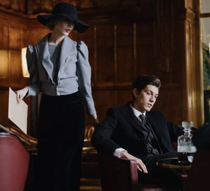 MAFIA MENTALITY  : THE TEMPTATIONS OF THE MOB LIFESTYLE