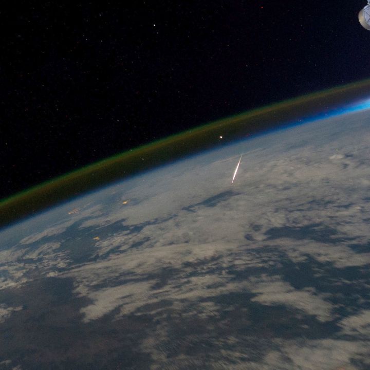 99E-111-Green Meteors