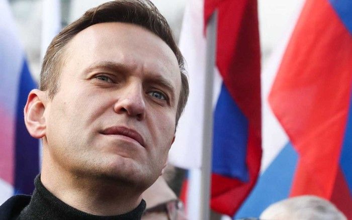 Navalny: ultimatum russo alla madre. Imposti funerali “segreti”