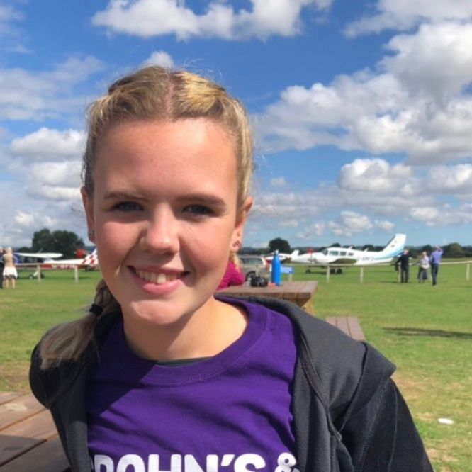 Episode 5 - Poppy's Skydive Expierence and Internimate Colitis