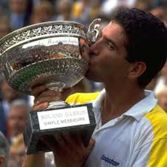 Andres Gómez, la leyenda viva del tenis ecuatoriano
