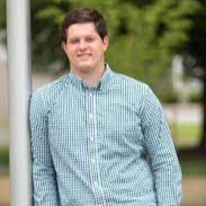 Good guy with gun intervenes during Indiana mall shooting, saves many lives #Indiana #masshooting