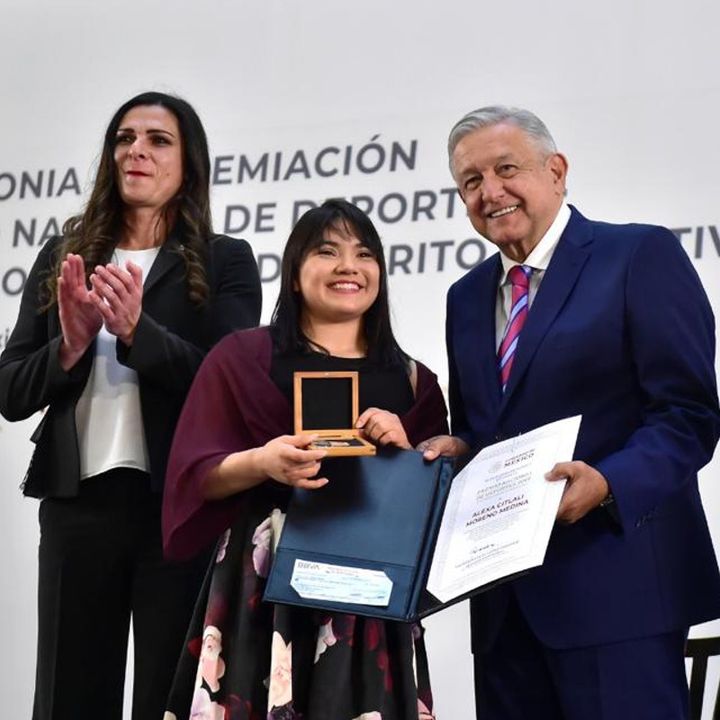 López Obrador entrega Premio Nacional del Deporte