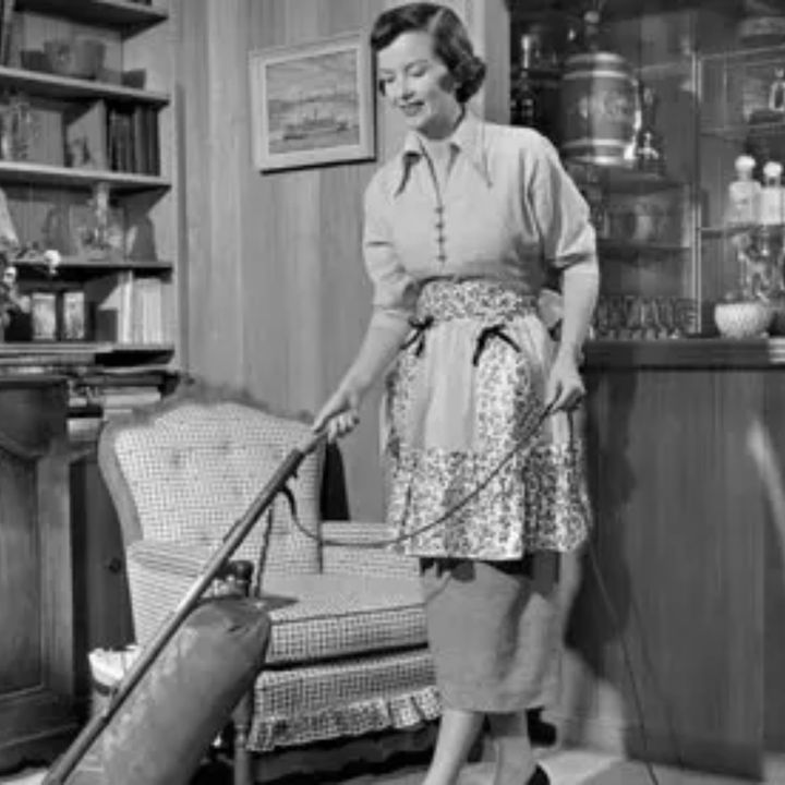 Should women still do most of the housework?