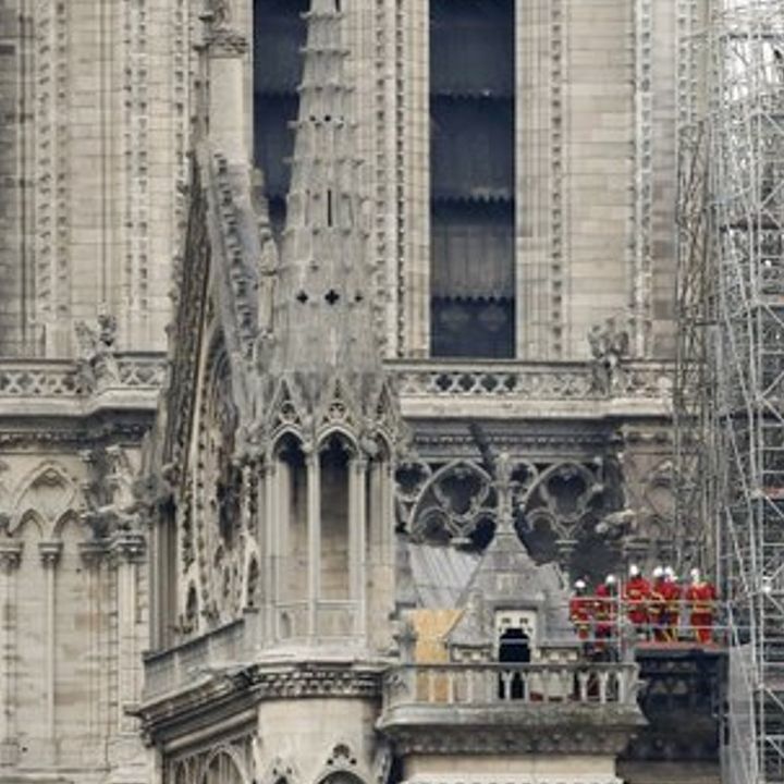 París se inclina por la pista accidental en Notre Dame