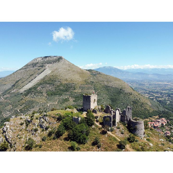 Castello di Roccaguglielma (Lazio)