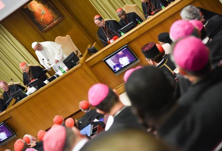 Sinodo dei vescovi, anche laici e laiche possono partecipare al discernimento