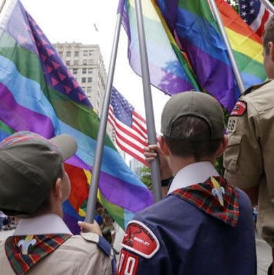 Boy Scouts end ban on gay adults