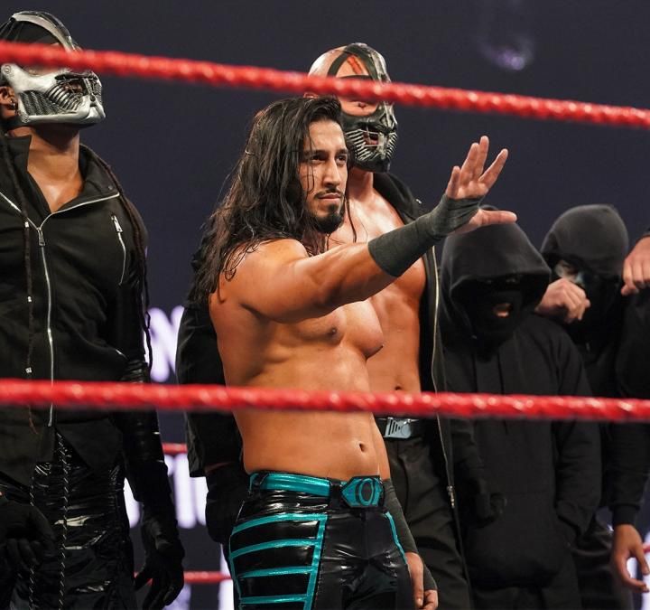 Raw Review: Retribution's Leader REVEALED, Murphy Finally Turns on Seth & Baszler Gets Nasty