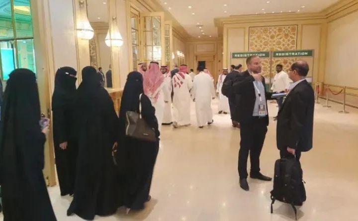 Delegação Empresarial Israelense Visita a Arábia Saudita em Busca de Relações Mais Próximas