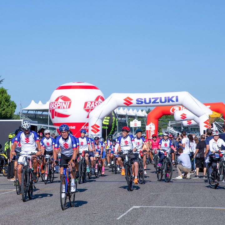 Suzuki Bike Day 2023 - Ciclismo e sostenibilità in volata sul circuito di Imola