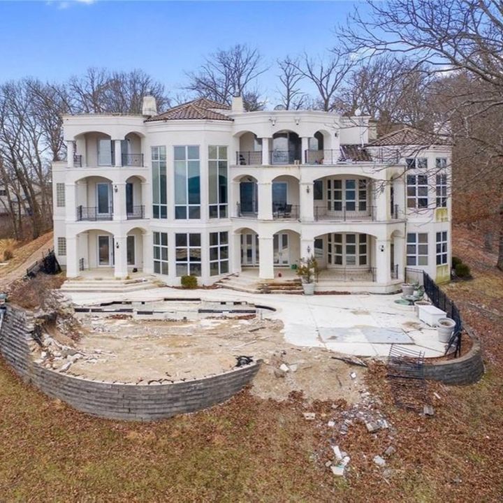 Evangelist David E. Taylor purchases rap star Nelly’s dilapidated mansion.
