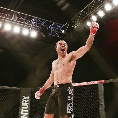 Ground and Pound MMA Weekly Show:Guest MMA Fighter Andrew Tenneson!