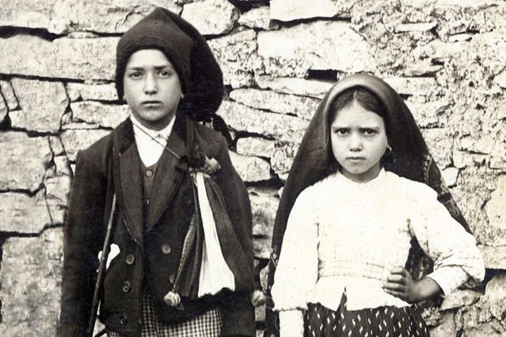 Santos Francisco y Jacinta Martos, videntes de Fátima