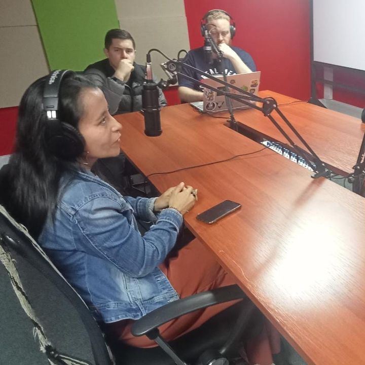 Entrevista con Karen Johanna Sánchez Periodista de la Voz de América en Radio Ean Stereo