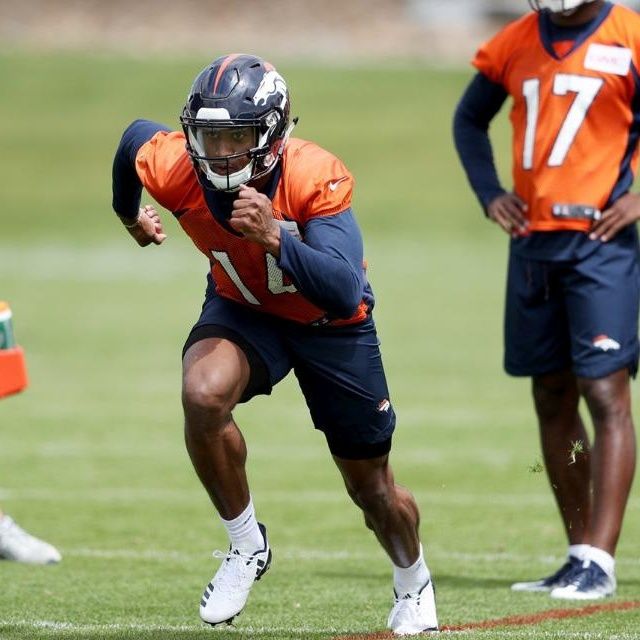 Broncos Mailbag: Will C.J. Anderson and Devontae Booker split snaps this  year?