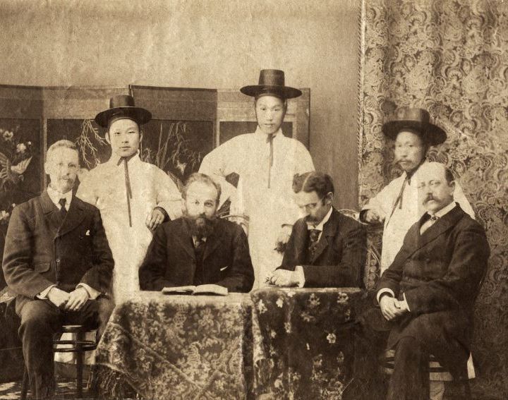 Missionaries and Diplomats: A History of the Royal Asiatic Society in Korea