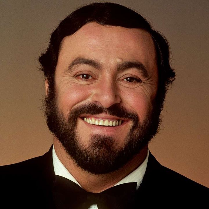 Tutto nel Mondo è Burla stasera all'Opera - Recital di Luciano Pavarotti