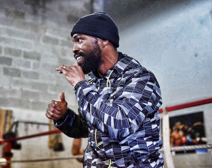 RINGSIDE BOXING SHOW Gary Russell Jr. in-depth .. The Ring, Golden Boy & incest .. & the weekend bouts