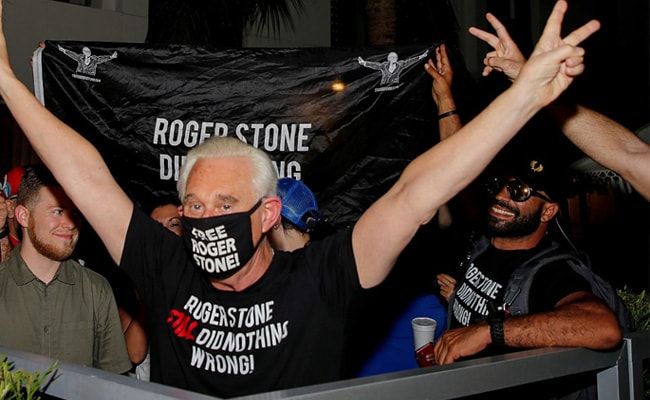 Episode 1054 - Roger Stone's a Free Man +