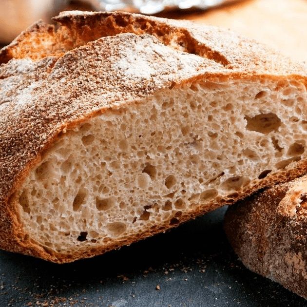 Pane fatto in casa: i segreti dell'arte bianca casalinga e le regole base per una panificazione perfetta